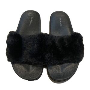 Simon Chang Black Faux Fur Slides - Women's Size 7